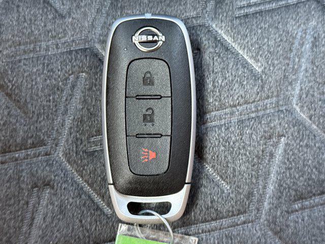 2025 Nissan Kicks SV FWD