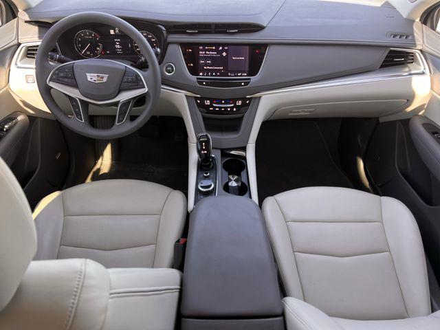 2025 Cadillac XT5 FWD Premium Luxury