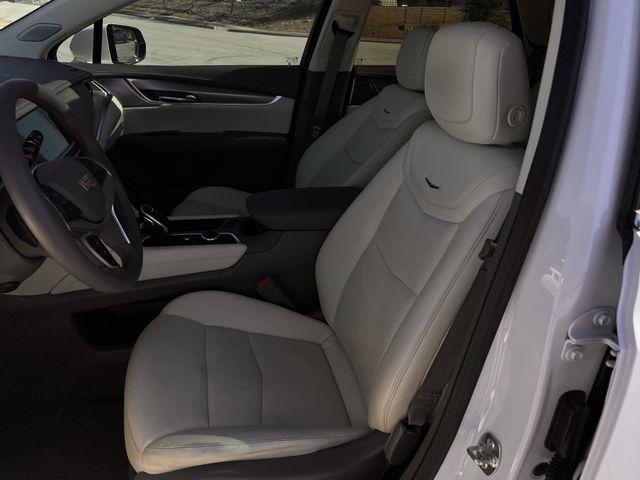 2025 Cadillac XT5 FWD Premium Luxury