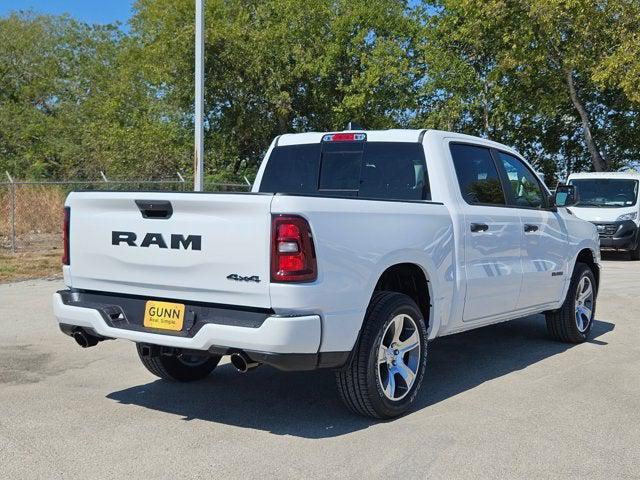 2026 RAM Ram 1500 RAM 1500 EXPRESS CREW CAB 4X4 57 BOX