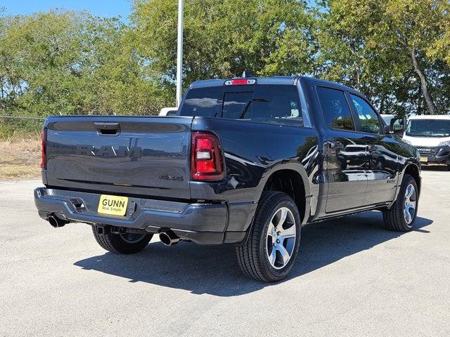 2026 RAM Ram 1500 RAM 1500 EXPRESS CREW CAB 4X4 57 BOX