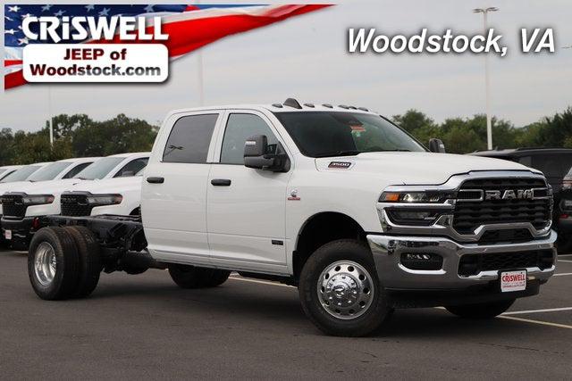 2026 RAM Ram 3500 Chassis Cab RAM 3500 TRADESMAN CREW CAB CHASSIS 4X4 60 CA 2026 RAM Ram 3500 Chassis Cab RAM 3500 TRADESMAN CREW CAB CHASSIS 4X4 60 CA