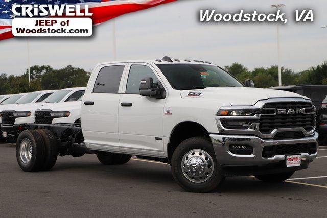 2026 RAM Ram 3500 Chassis Cab RAM 3500 TRADESMAN CREW CAB CHASSIS 4X4 60 CA 2026 RAM Ram 3500 Chassis Cab RAM 3500 TRADESMAN CREW CAB CHASSIS 4X4 60 CA