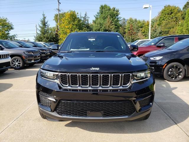 2025 Jeep Grand Cherokee GRAND CHEROKEE LAREDO X 4X4 2025 Jeep Grand Cherokee GRAND CHEROKEE LAREDO X 4X4