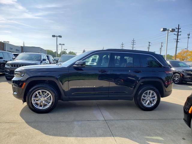 2025 Jeep Grand Cherokee GRAND CHEROKEE LAREDO X 4X4 2025 Jeep Grand Cherokee GRAND CHEROKEE LAREDO X 4X4