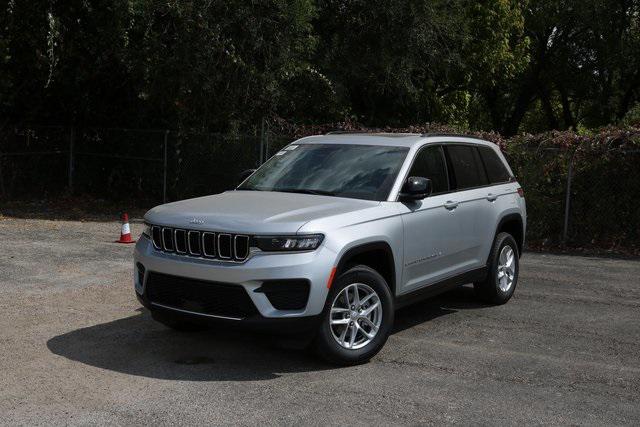 2025 Jeep Grand Cherokee GRAND CHEROKEE LAREDO X 4X2