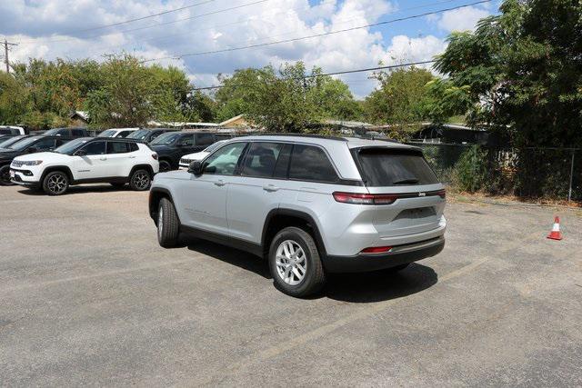 2025 Jeep Grand Cherokee GRAND CHEROKEE LAREDO X 4X2