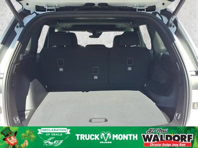 2025 Jeep Grand Cherokee GRAND CHEROKEE LAREDO X 4X4