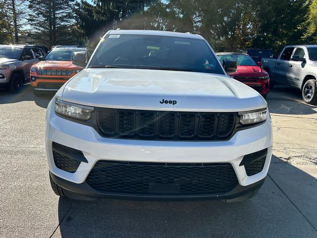 2025 Jeep Grand Cherokee GRAND CHEROKEE ALTITUDE X 4X4