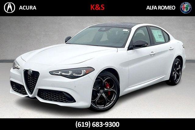 2025 Alfa Romeo Giulia GIULIA TRIBUTO ITALIANO AWD 2025 Alfa Romeo Giulia GIULIA TRIBUTO ITALIANO AWD