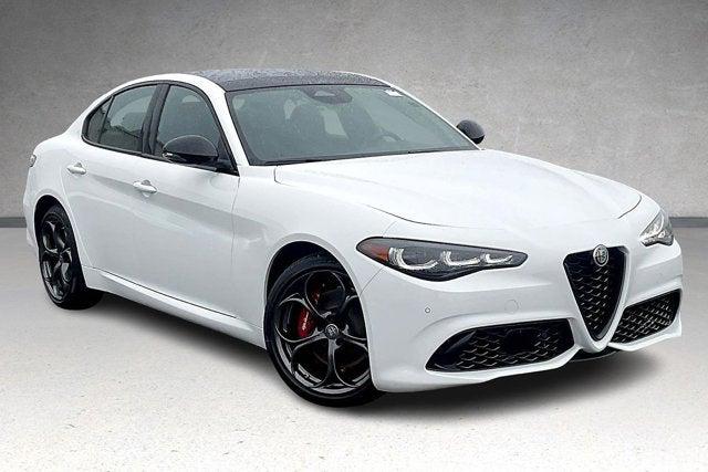 2025 Alfa Romeo Giulia GIULIA TRIBUTO ITALIANO AWD 2025 Alfa Romeo Giulia GIULIA TRIBUTO ITALIANO AWD