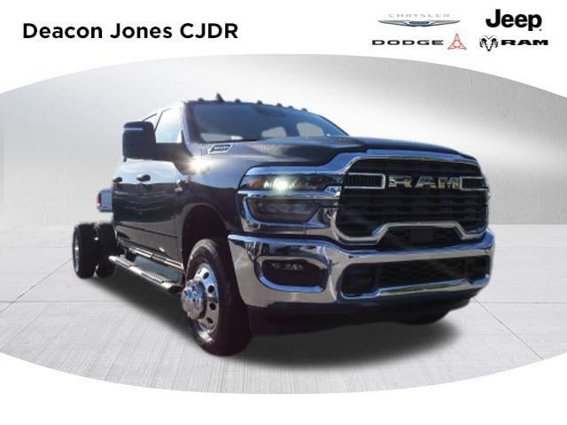 2026 RAM 3500 Chassis RAM 3500 TRADESMAN CREW CAB CHASSIS 4X4 60 CA
