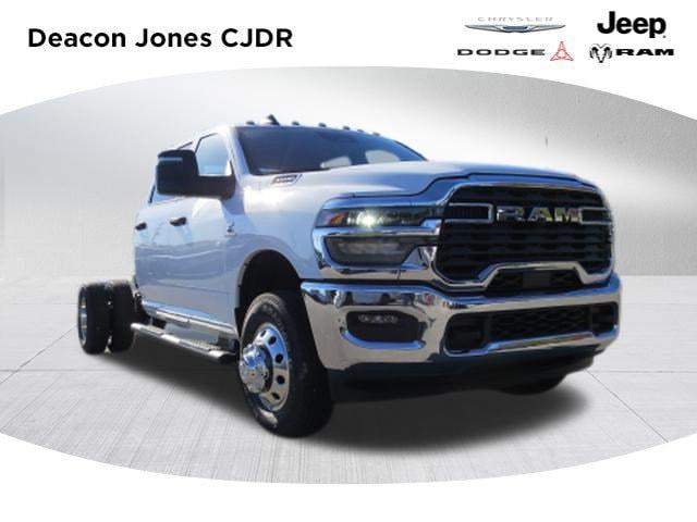 2026 RAM 3500 Chassis RAM 3500 TRADESMAN CREW CAB CHASSIS 4X4 60 CA