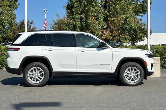 2025 Jeep Grand Cherokee GRAND CHEROKEE LAREDO X 4X2 2025 Jeep Grand Cherokee GRAND CHEROKEE LAREDO X 4X2