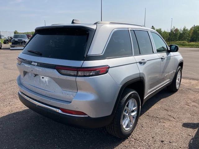 2025 Jeep Grand Cherokee GRAND CHEROKEE LAREDO X 4X4 2025 Jeep Grand Cherokee GRAND CHEROKEE LAREDO X 4X4