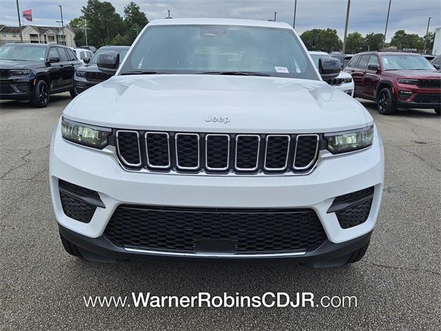 2025 Jeep Grand Cherokee GRAND CHEROKEE LAREDO 4X2