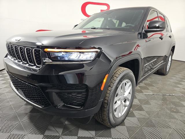 2025 Jeep Grand Cherokee GRAND CHEROKEE LAREDO X 4X4 2025 Jeep Grand Cherokee GRAND CHEROKEE LAREDO X 4X4