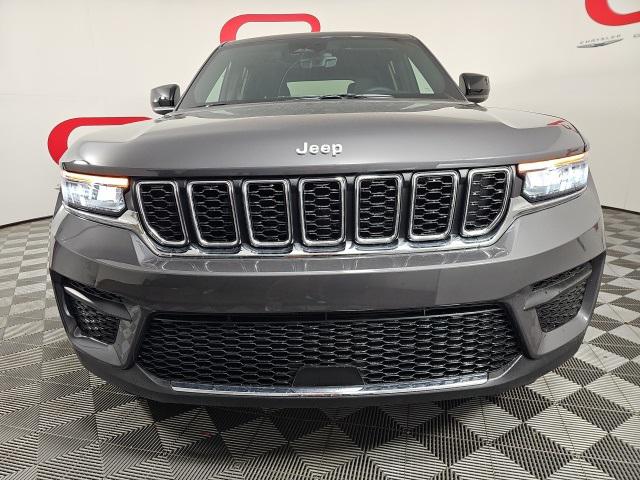 2025 Jeep Grand Cherokee GRAND CHEROKEE LAREDO X 4X4 2025 Jeep Grand Cherokee GRAND CHEROKEE LAREDO X 4X4