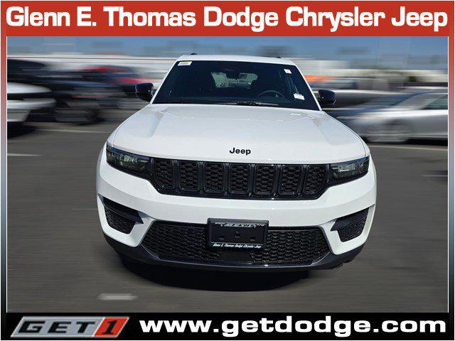 2025 Jeep Grand Cherokee GRAND CHEROKEE ALTITUDE 4X2 2025 Jeep Grand Cherokee GRAND CHEROKEE ALTITUDE 4X2
