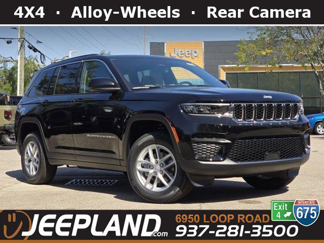 2025 Jeep Grand Cherokee GRAND CHEROKEE LAREDO X 4X4