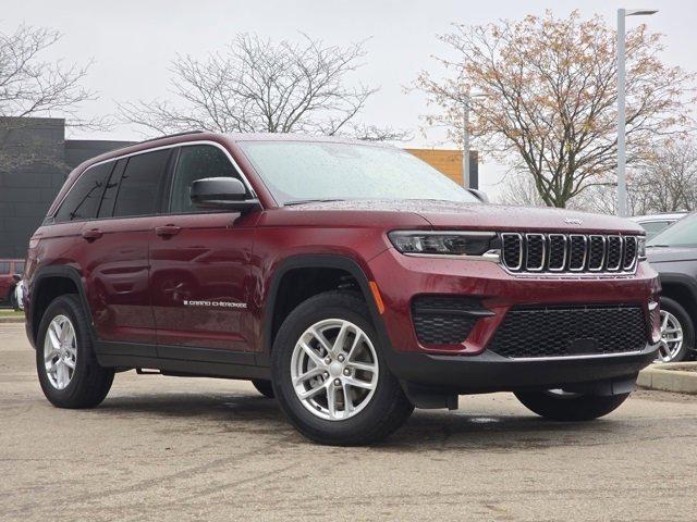 2025 Jeep Grand Cherokee GRAND CHEROKEE LAREDO X 4X4