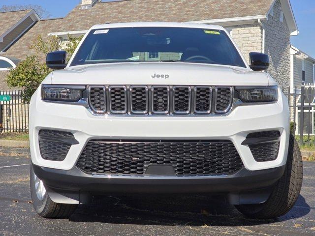 2025 Jeep Grand Cherokee GRAND CHEROKEE LAREDO X 4X4 2025 Jeep Grand Cherokee GRAND CHEROKEE LAREDO X 4X4