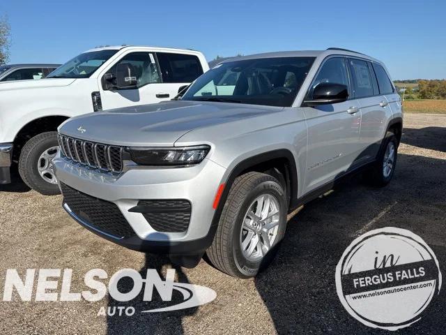 2025 Jeep Grand Cherokee GRAND CHEROKEE LAREDO X 4X4 2025 Jeep Grand Cherokee GRAND CHEROKEE LAREDO X 4X4