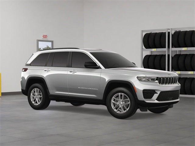 2025 Jeep Grand Cherokee GRAND CHEROKEE LAREDO X 4X4