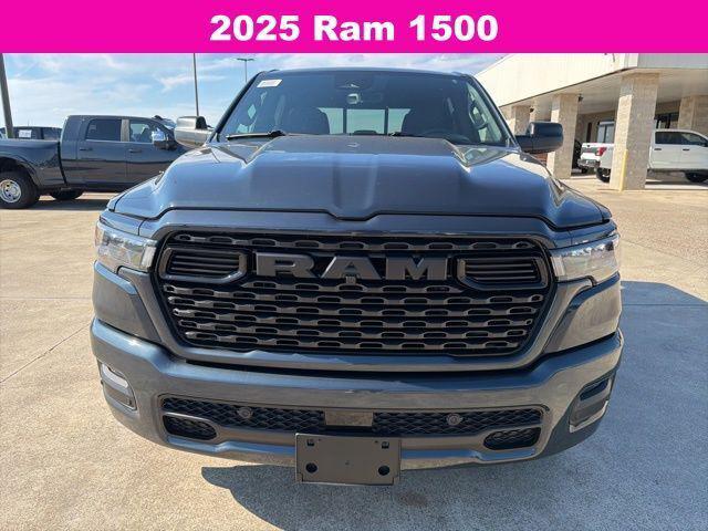 2025 RAM Ram 1500 RAM 1500 TRADESMAN CREW CAB 4X2 57 BOX 2025 RAM Ram 1500 RAM 1500 TRADESMAN CREW CAB 4X2 57 BOX