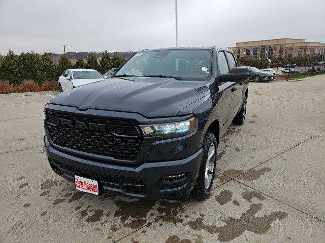 2026 RAM Ram 1500 RAM 1500 EXPRESS CREW CAB 4X4 57 BOX