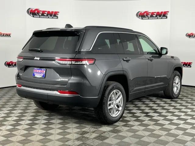 2025 Jeep Grand Cherokee GRAND CHEROKEE LAREDO X 4X4