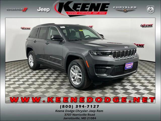 2025 Jeep Grand Cherokee GRAND CHEROKEE LAREDO X 4X4