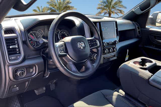 2025 RAM 1500 Tradesman Crew Cab 4x4 57 Box