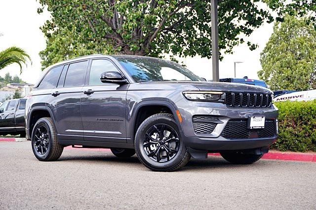 2025 Jeep Grand Cherokee GRAND CHEROKEE ALTITUDE 4X4