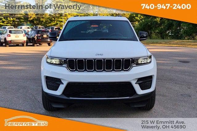 2025 Jeep Grand Cherokee GRAND CHEROKEE LAREDO X 4X4
