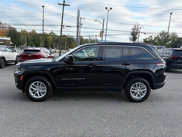 2025 Jeep Grand Cherokee GRAND CHEROKEE LAREDO X 4X4