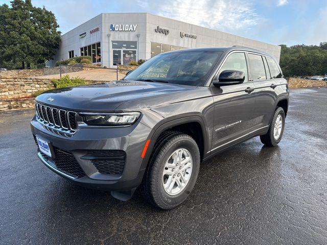 2025 Jeep Grand Cherokee Laredo 4x2 for sale in Graham, TX