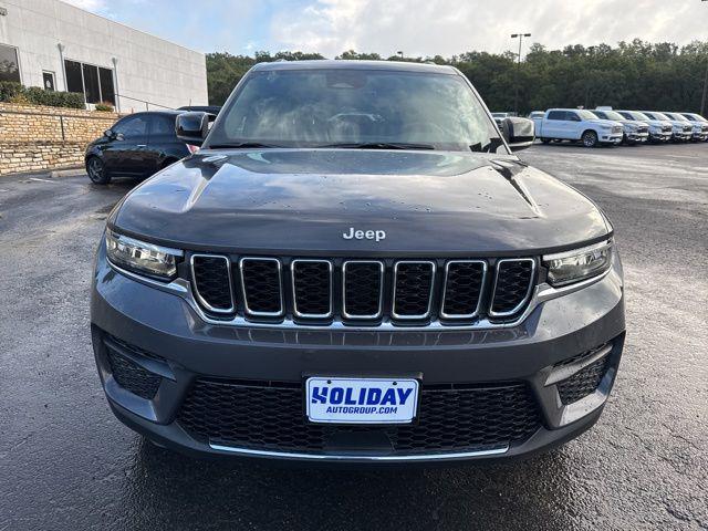 2025 Jeep Grand Cherokee Laredo 4x2