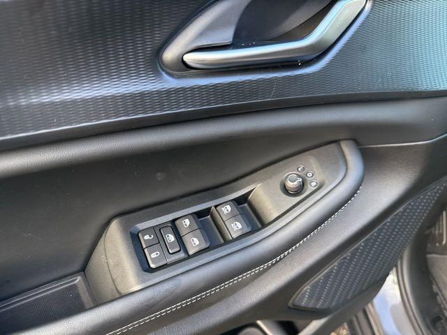 2025 Jeep Grand Cherokee Laredo 4x2