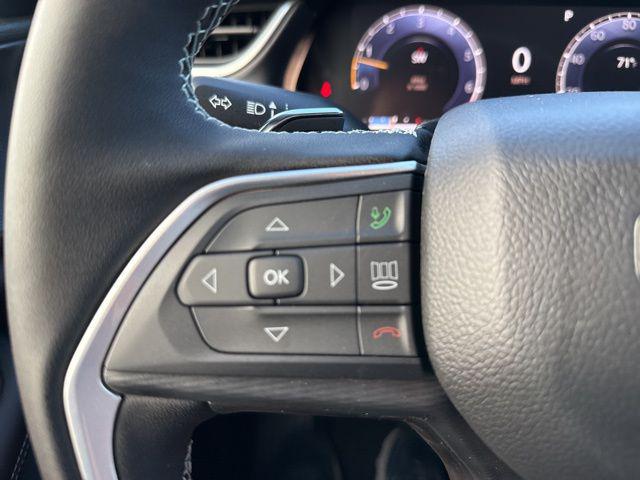 2025 Jeep Grand Cherokee Laredo 4x2