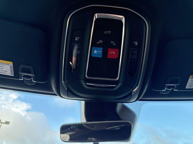 2025 Jeep Grand Cherokee Laredo 4x2