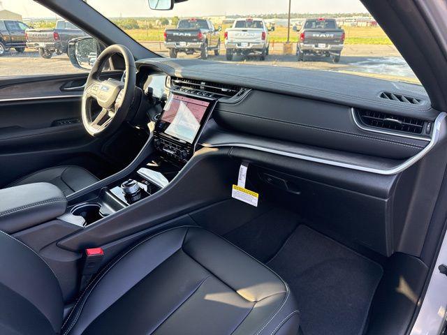 2025 Jeep Grand Cherokee Limited 4x2