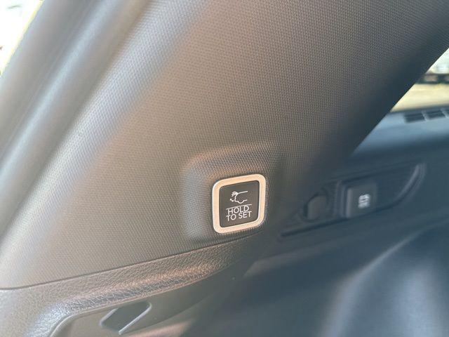 2025 Jeep Grand Cherokee Limited 4x2