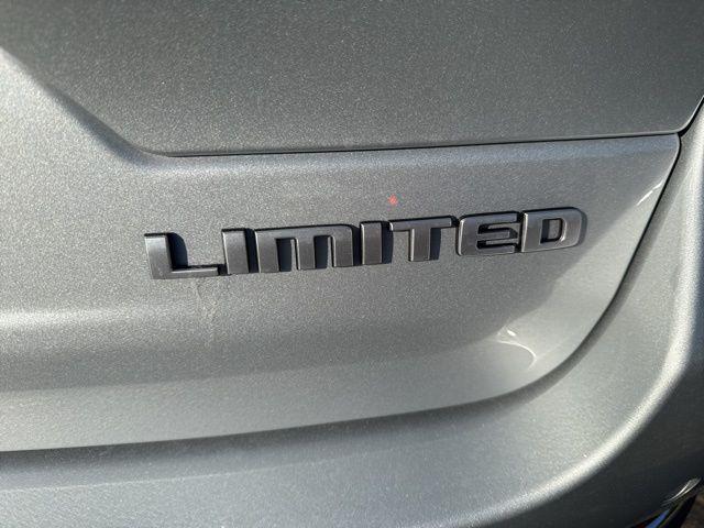 2025 Jeep Grand Cherokee Limited 4x2