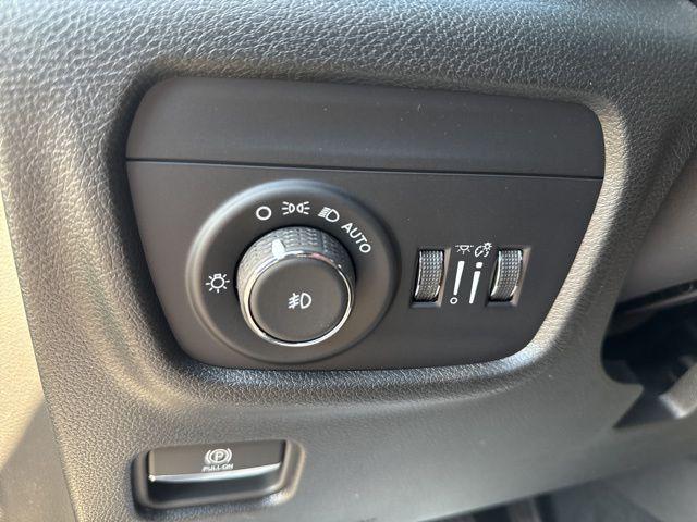 2025 Jeep Grand Cherokee Limited 4x2