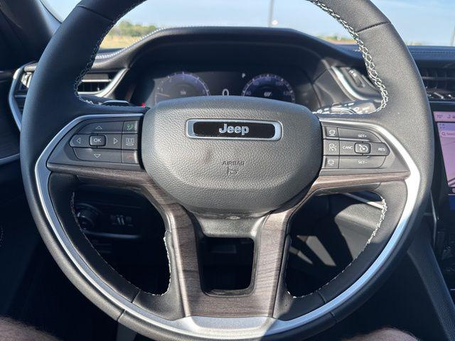 2025 Jeep Grand Cherokee Limited 4x2
