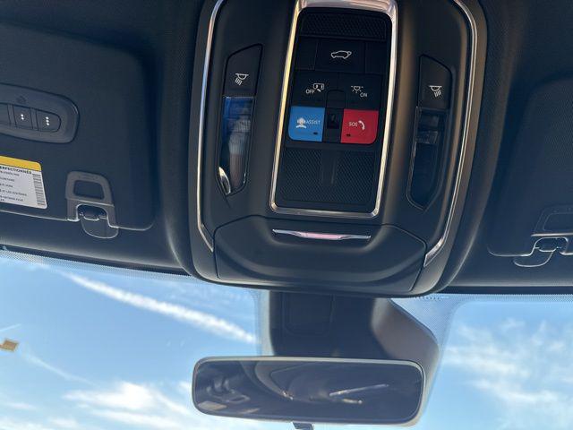 2025 Jeep Grand Cherokee Limited 4x2