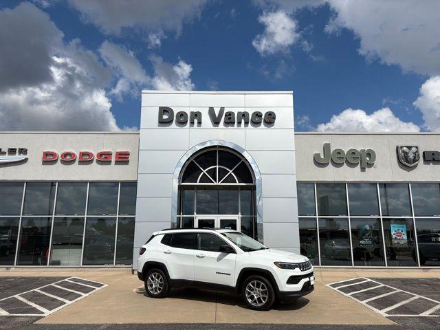 2022 Jeep Compass Latitude Lux 4x4 2022 Jeep Compass Latitude Lux 4x4