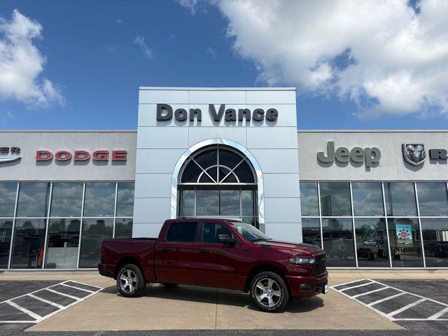 2025 RAM 1500 Tradesman Crew Cab 4x4 57 Box