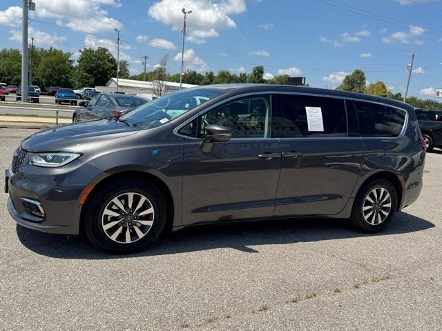 2022 Chrysler Pacifica Hybrid Touring L